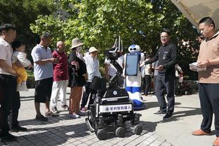 http yeuapk.com real-steel-hd-v1-4-5-game-robot-danh-nhau-hd-cho-android Ảnh chụp màn hình 1